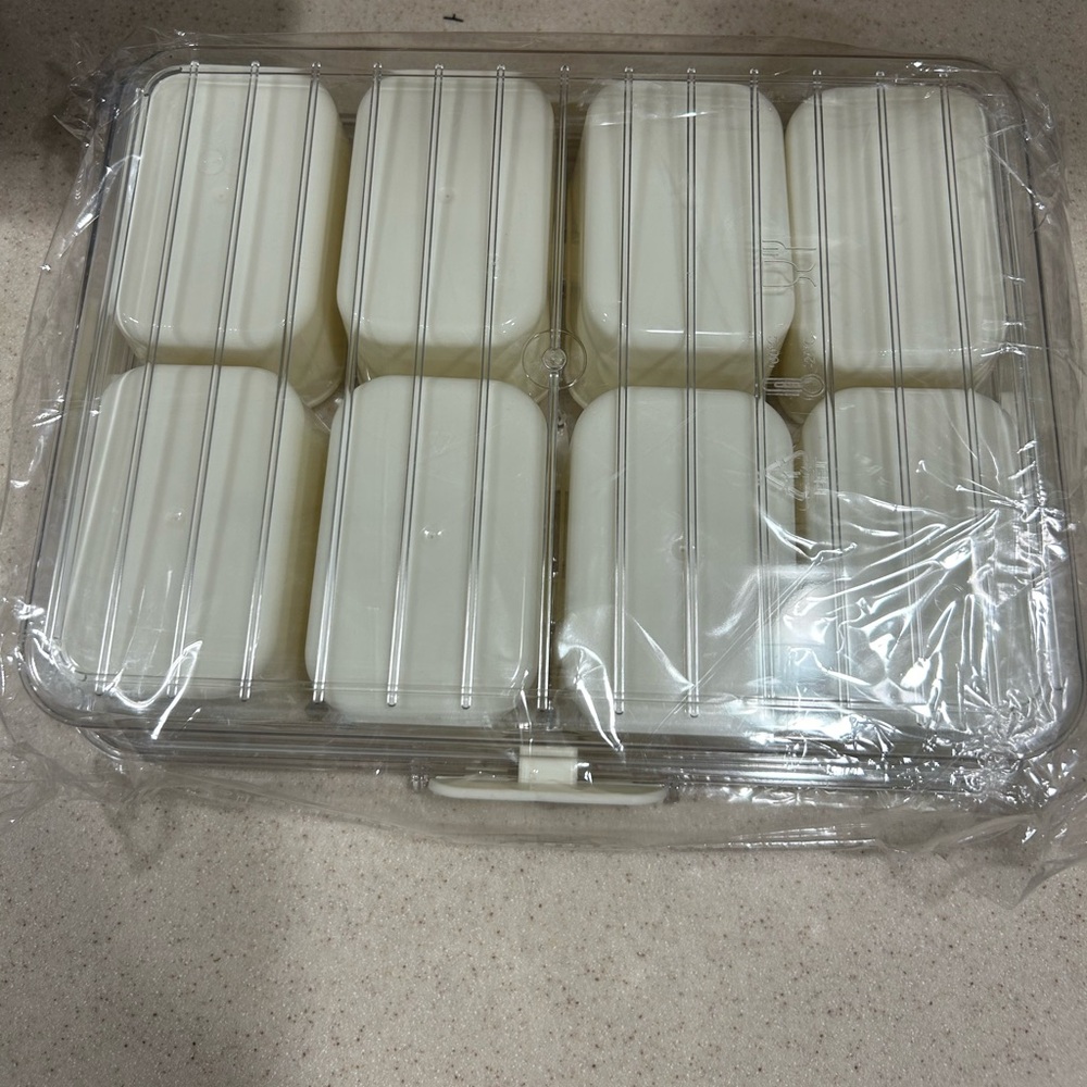 NWT !!Snackackle-Box Compartment Containers - Picture 2 of 5